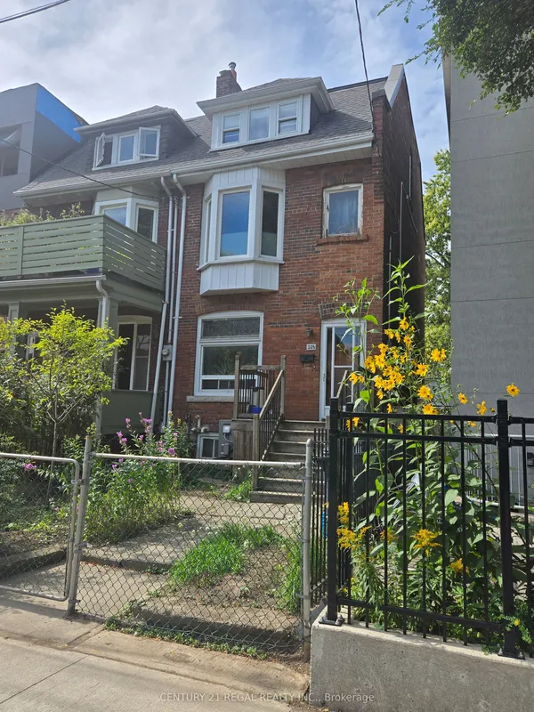 201/2 O'hara Avenue NE — photo 2