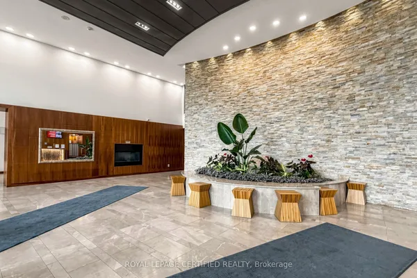 225 Webb Drive — photo 2