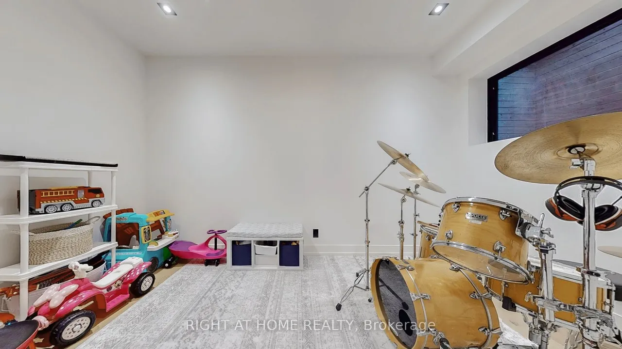 845 Seventh Street — photo 15