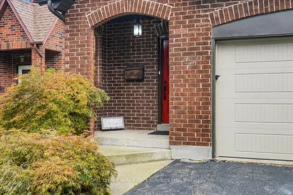 2182 Margot Street — photo 2