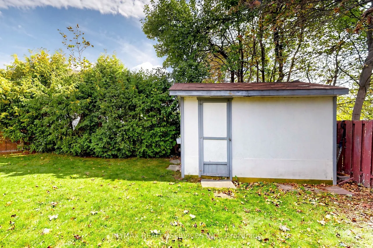54 Griselda Crescent — photo 44