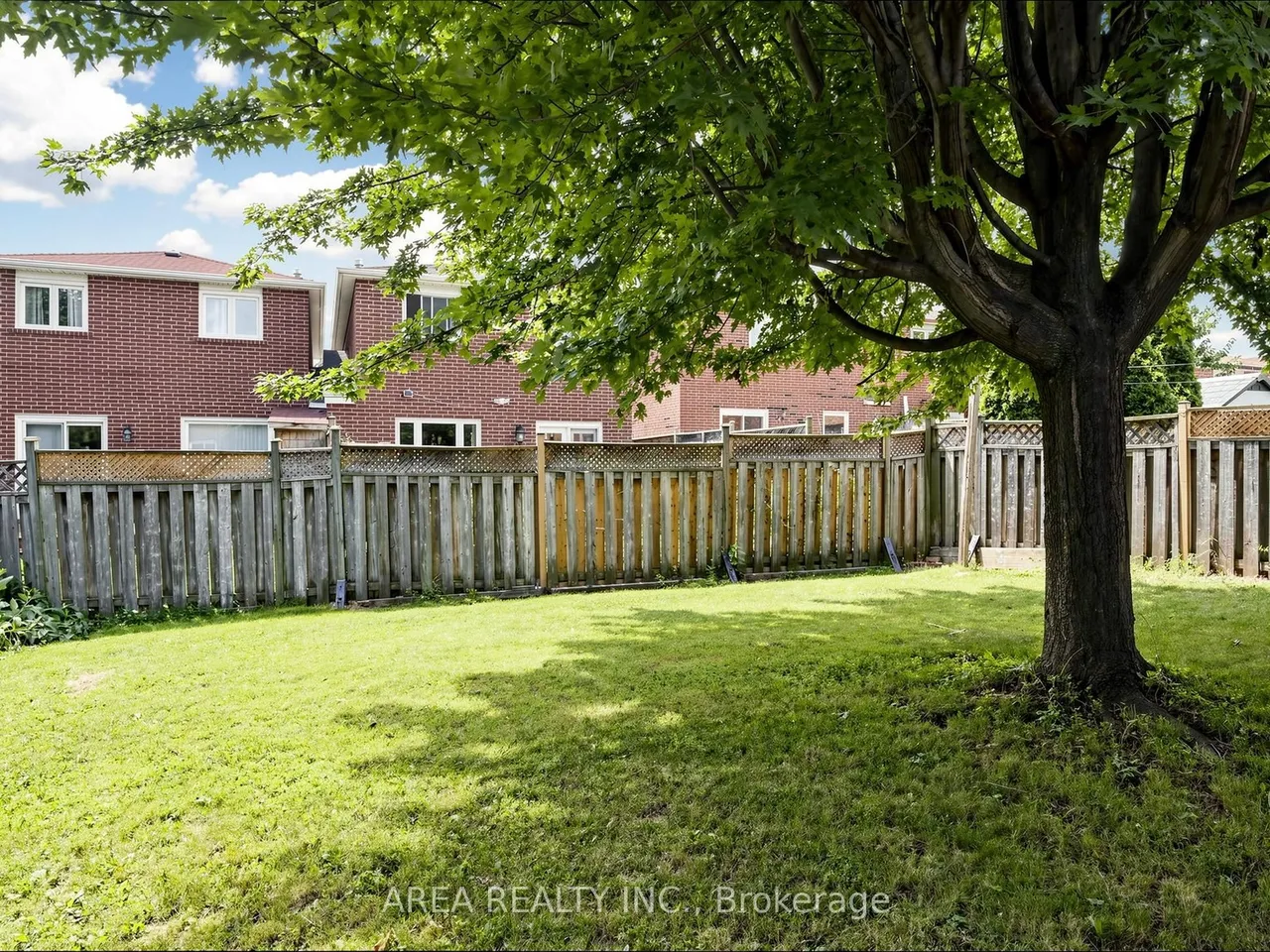4749 Empire Crescent — photo 49