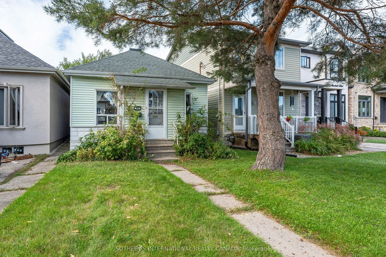 14 Marshall Boulevard — photo 2