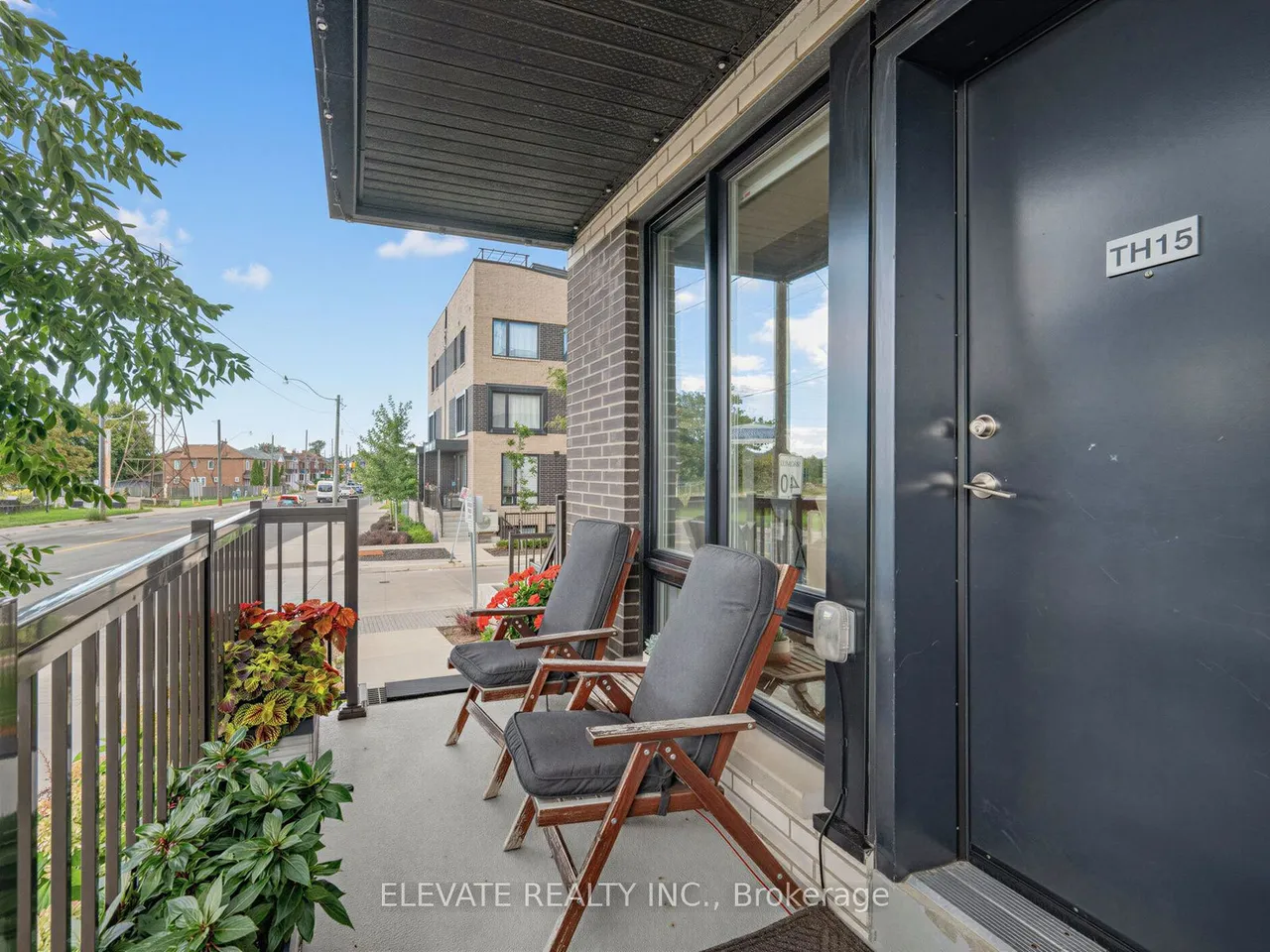 40 Ed Clark Gardens Boulevard, Unit 15 — photo 3
