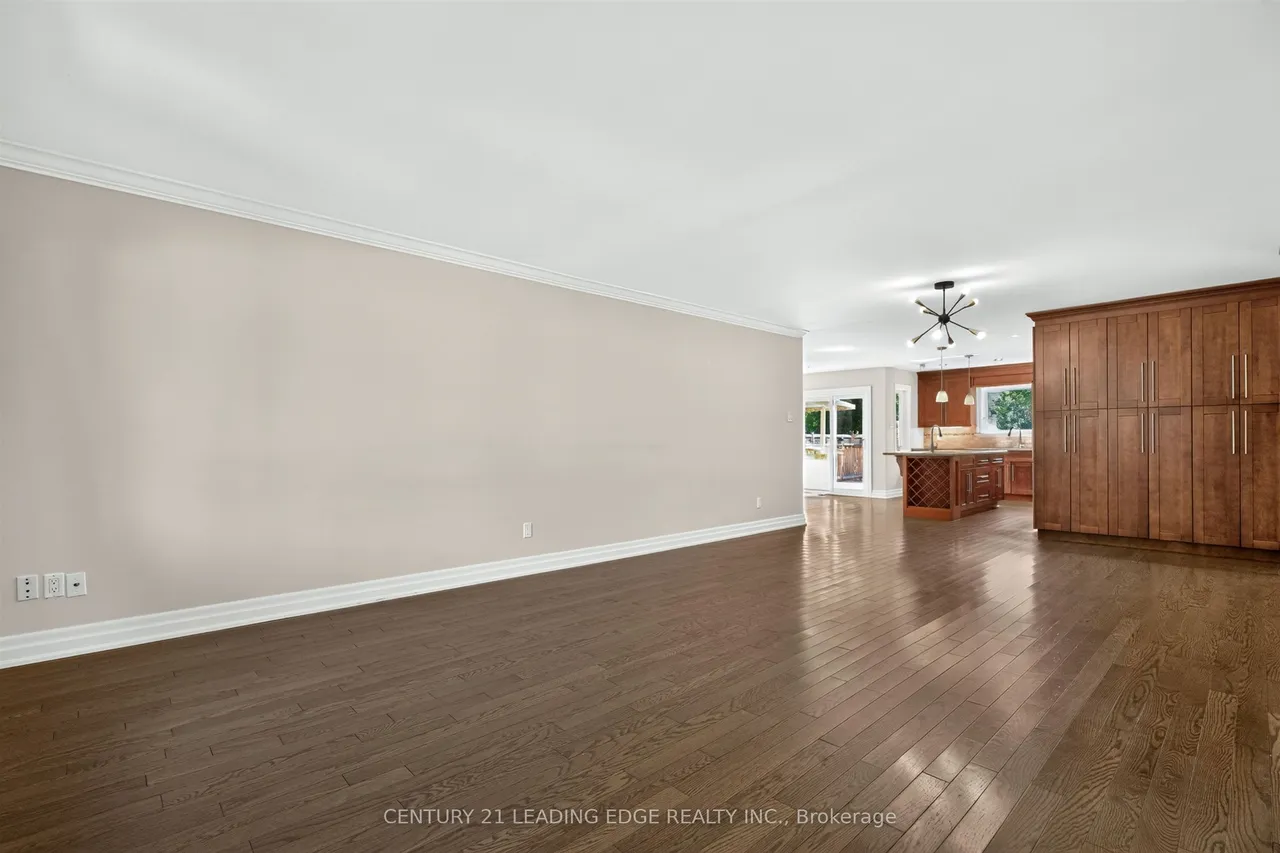 1130 Halliday Avenue — photo 3