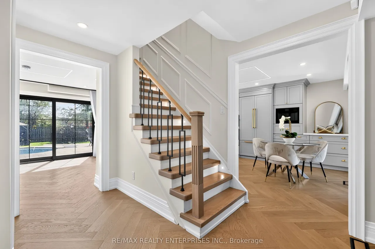 1162 Fleet Street — photo 3