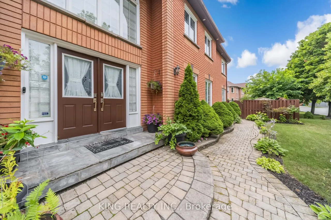1427 Grossi Street — photo 3