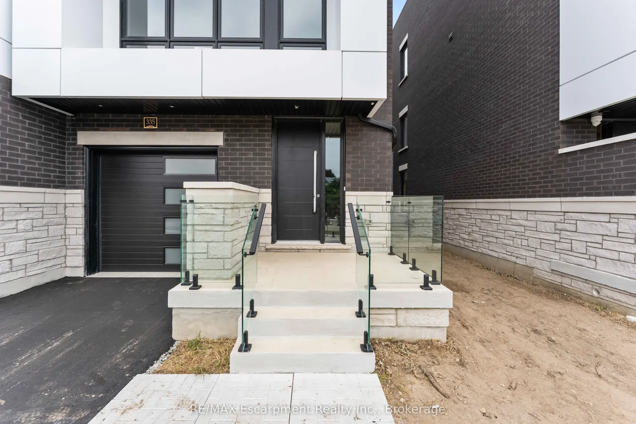 335 Helen Lawson Lane — photo 3