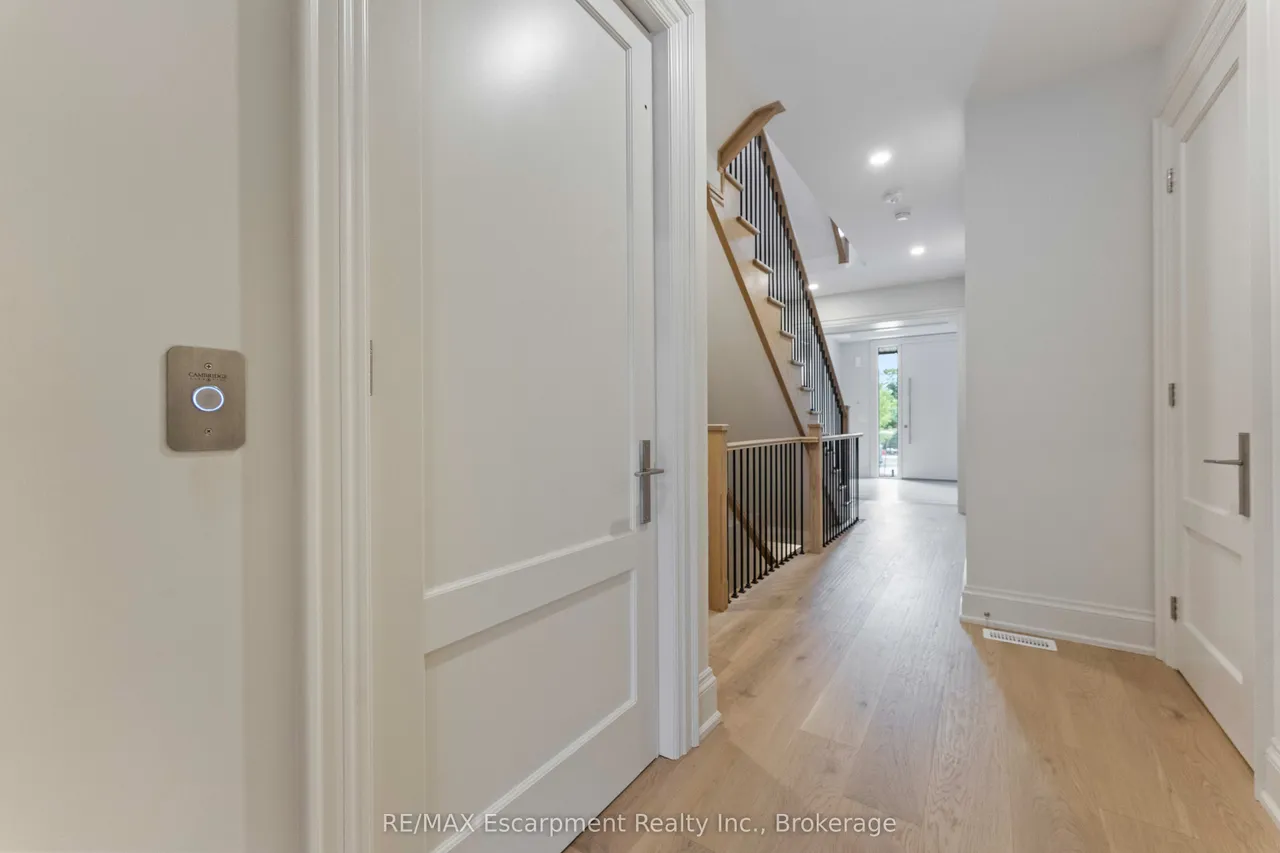 335 Helen Lawson Lane — photo 31