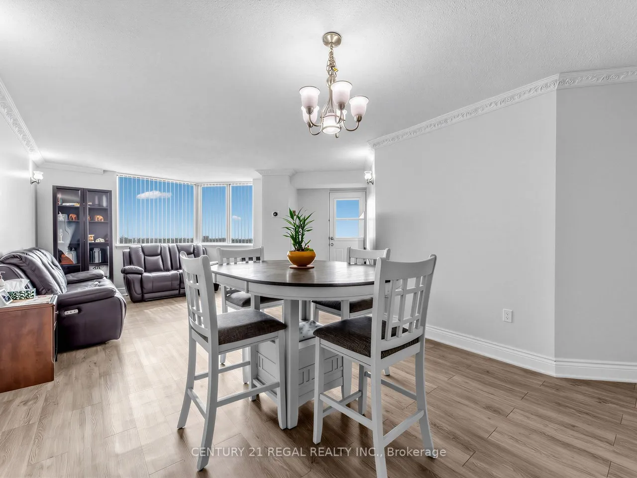 234 Albion Road, Unit 2105 — photo 3