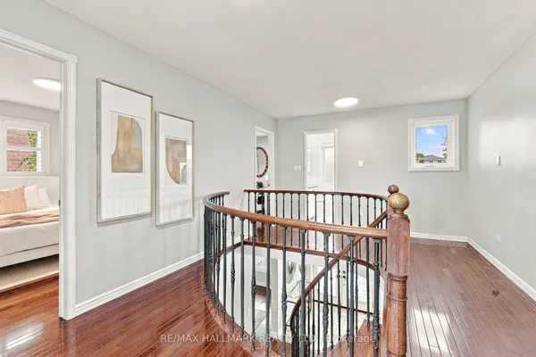 1246 Winterbourne Drive — photo 2