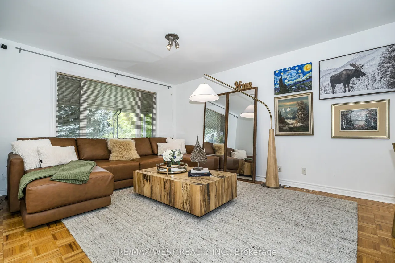 32 Pine Avenue N — photo 3