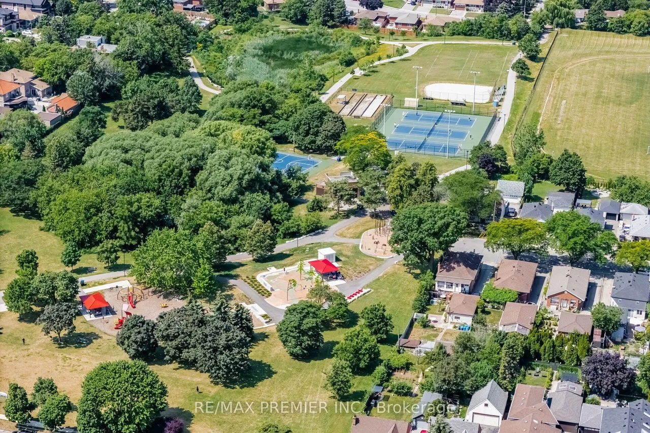 295 Falstaff Avenue — photo 39