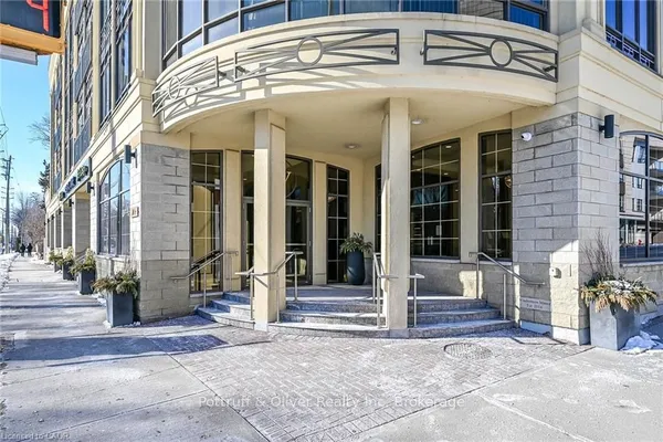 205 Lakeshore Road W, Unit 409 — photo 2