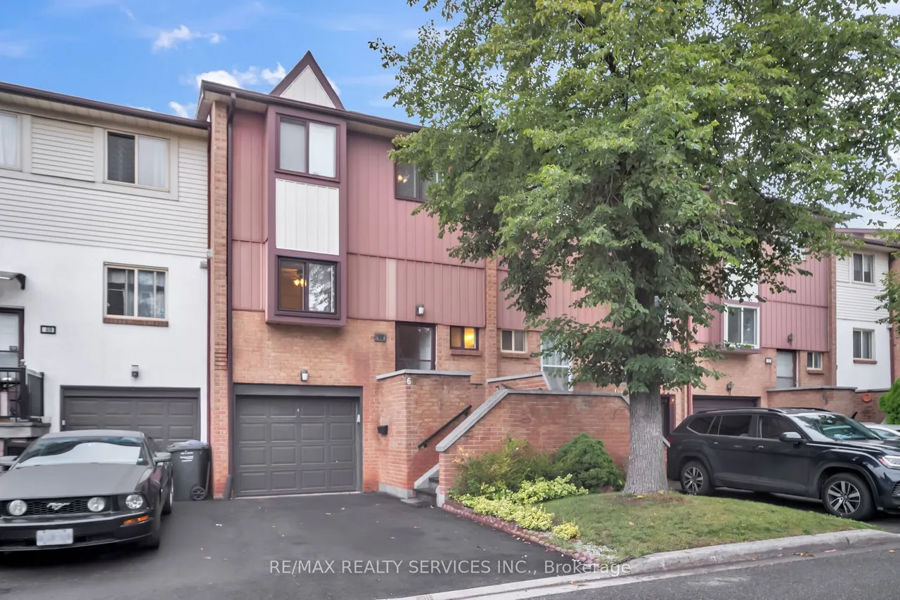 68 Baronwood Court, Unit 68 — photo 3