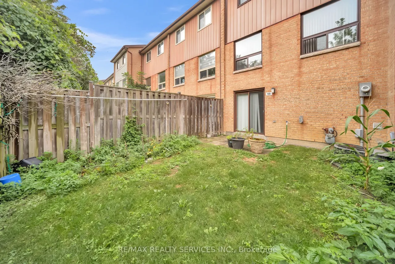 68 Baronwood Court, Unit 68 — photo 41
