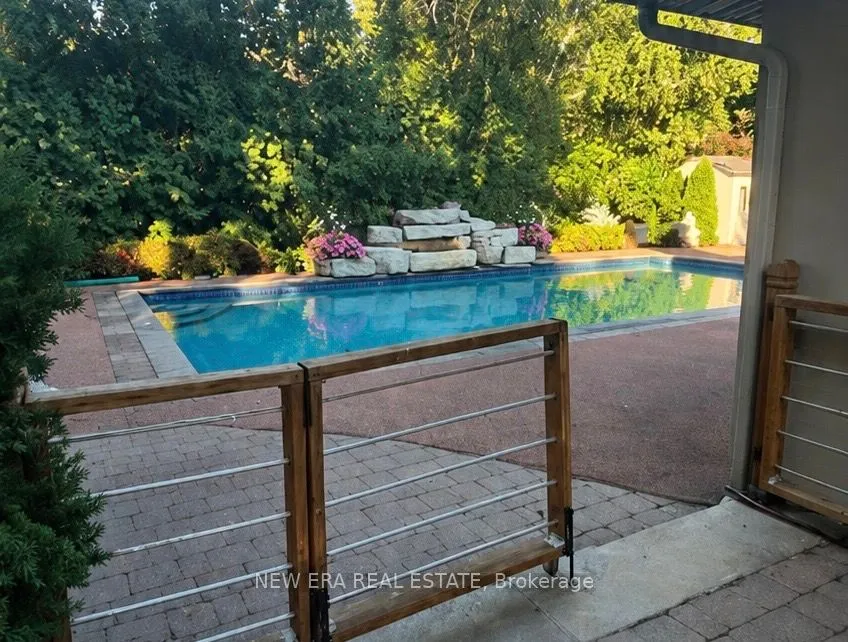 1423 Bunsden Avenue — photo 49