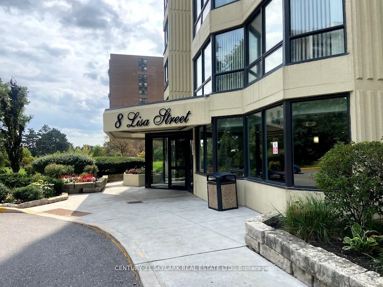 8 Lisa Street, Unit 706