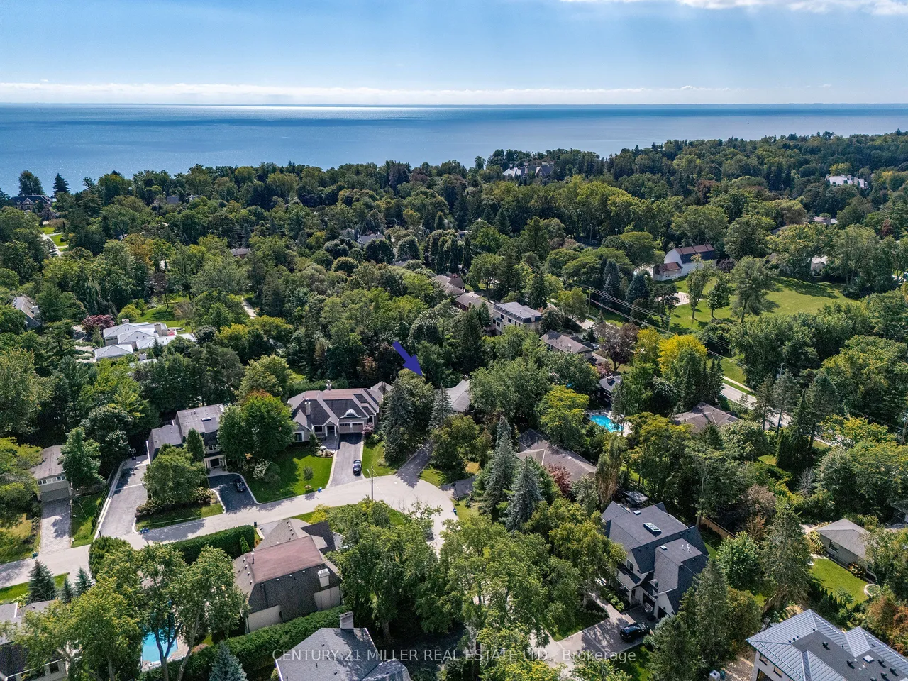 1242 Donlea Crescent