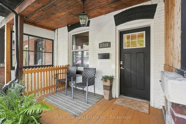1259 Davenport Road