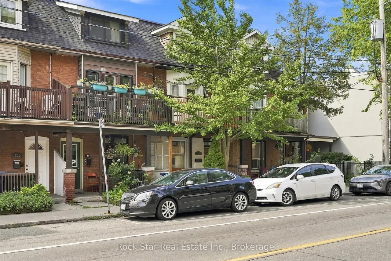 1259 Davenport Road — photo 2
