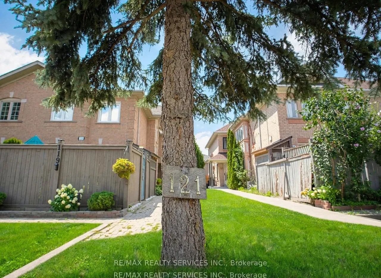 121 Pressed Brick Drive — photo 3
