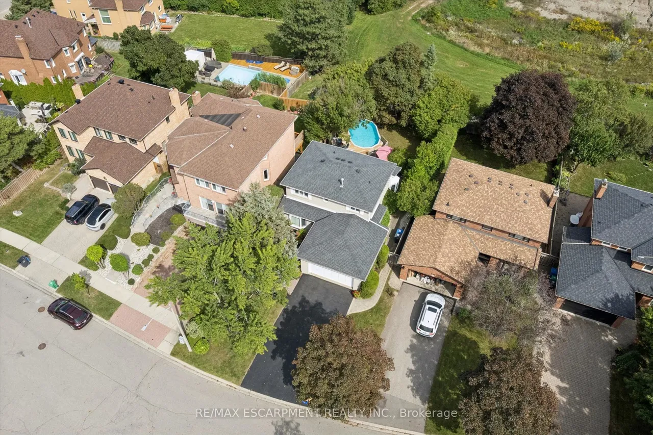 2203 Robin Drive — photo 38