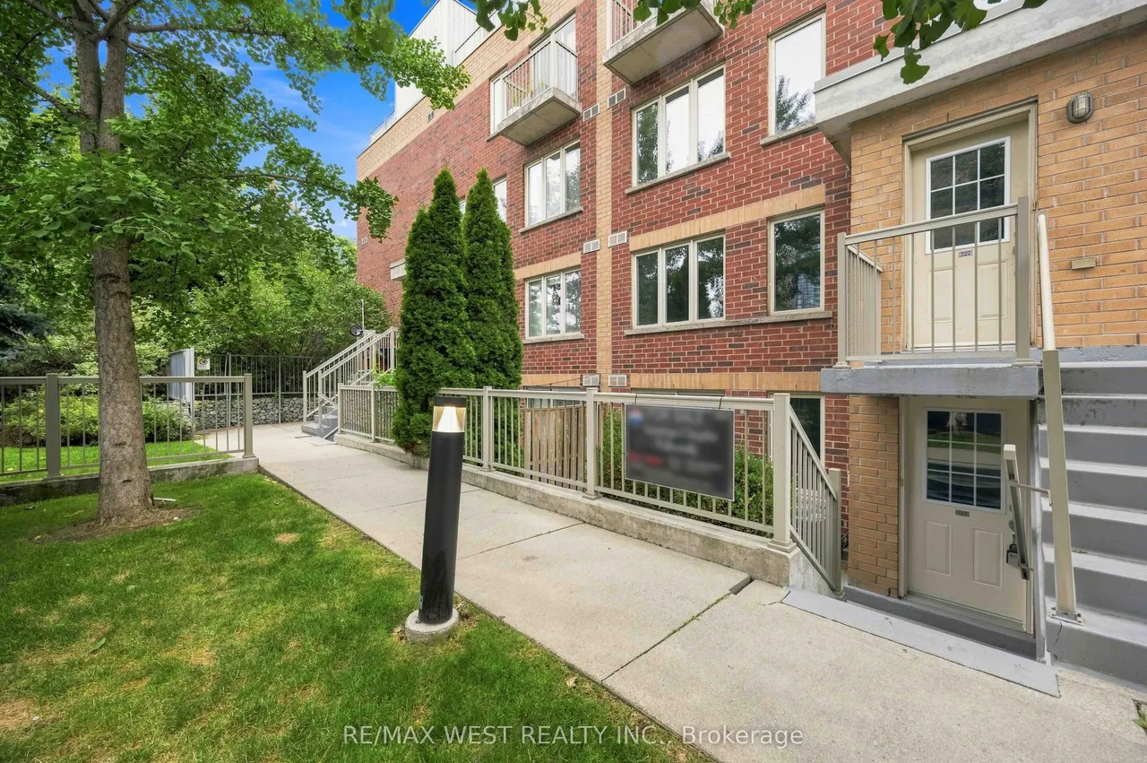 20 Elsie Lane, Unit 122 — photo 3