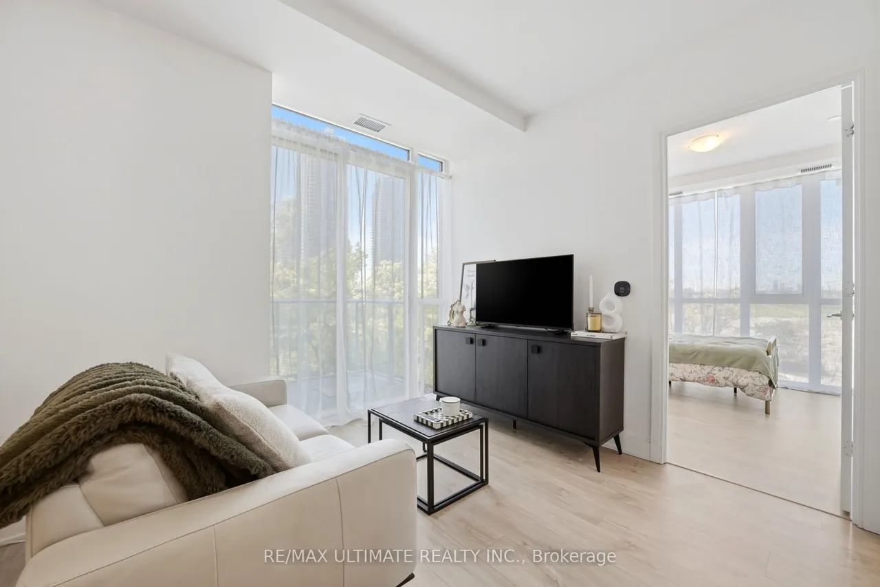 70 Annie Craig Drive, Unit 402 — photo 3