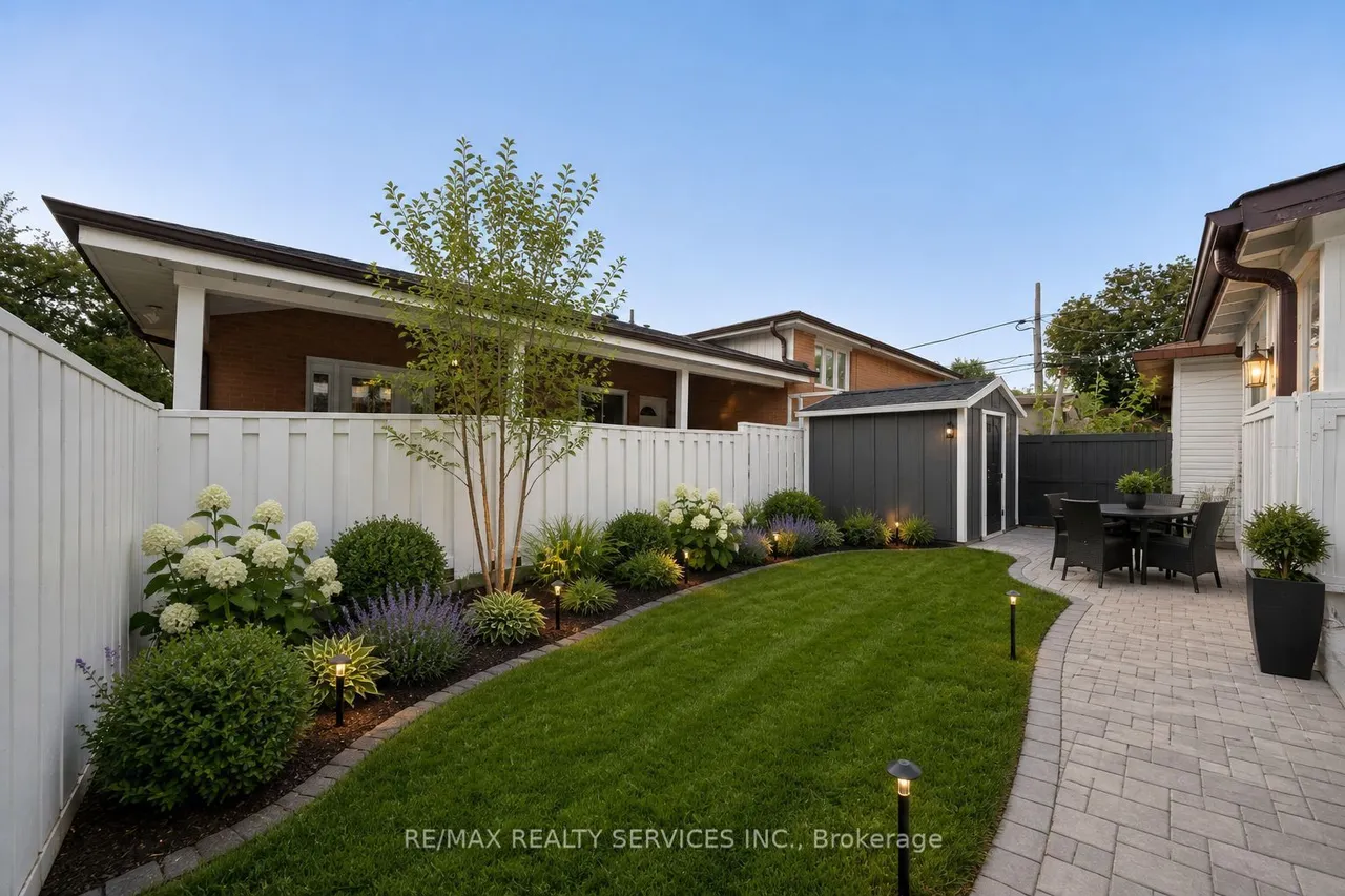 34 Cathcart Crescent — photo 45