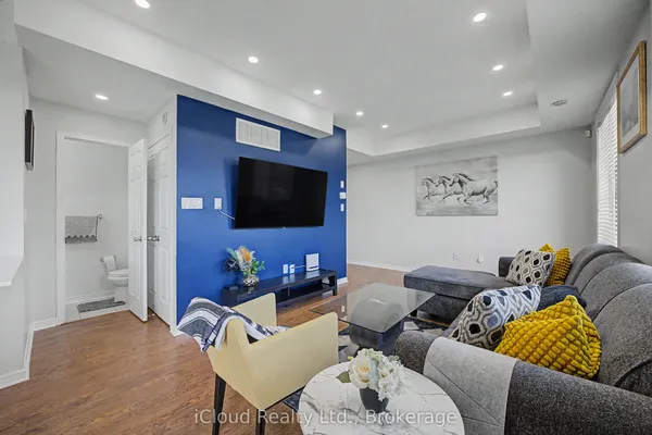 180 Howden Boulevard, Unit 6 — photo 2