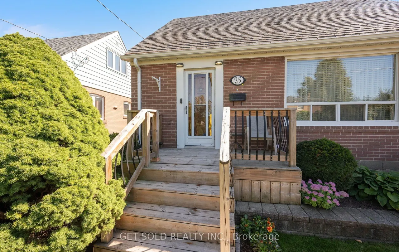 25 Allenby Avenue — photo 2