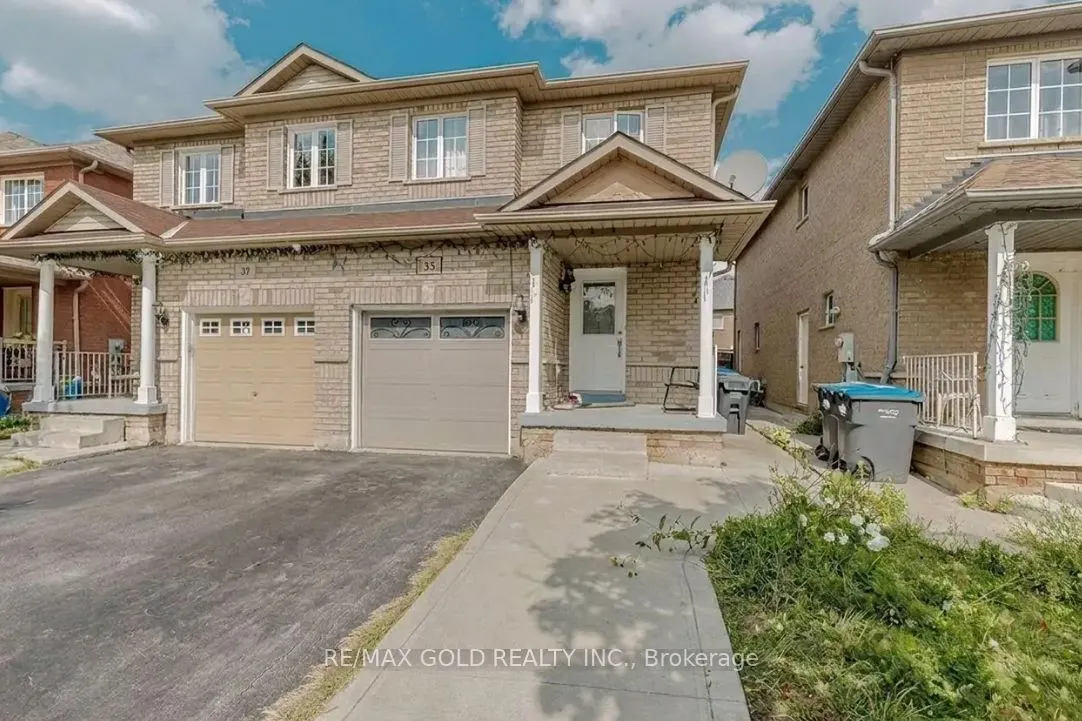 35 Ridgefield Court
