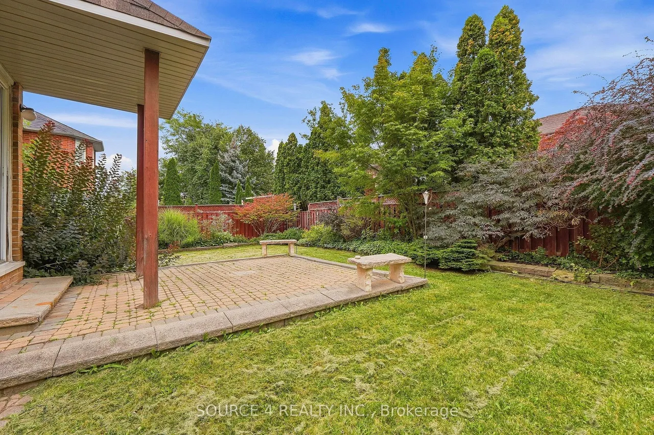 1805 Glenvista Drive — photo 50