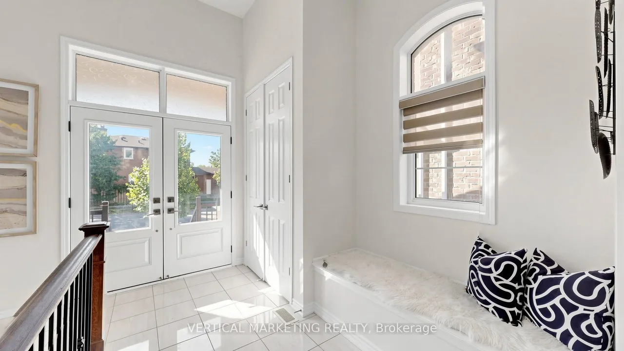 286 Valermo Drive — photo 3