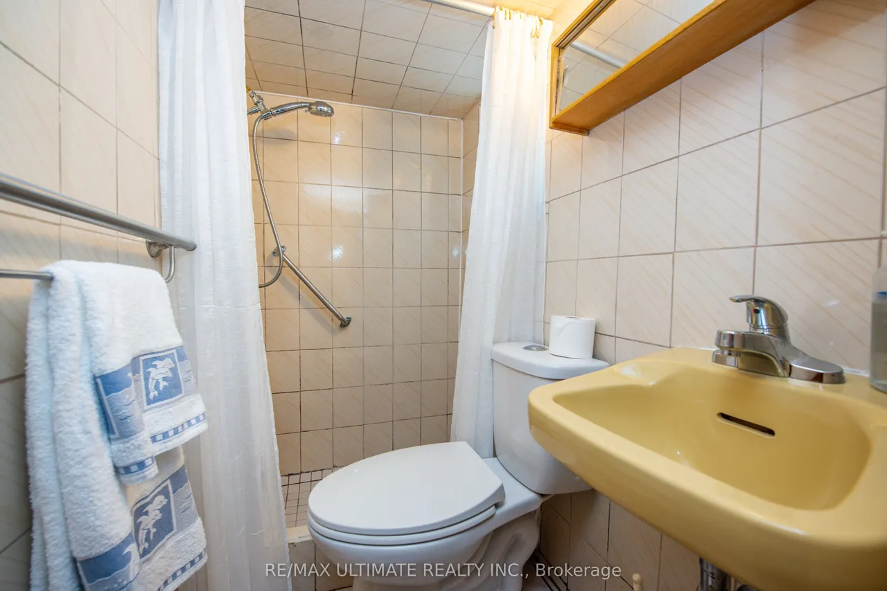 127 Salem Avenue — photo 41