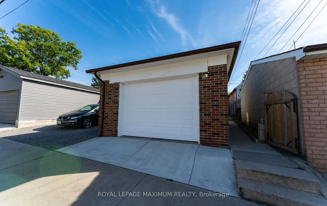 376 McRoberts Avenue — photo 40