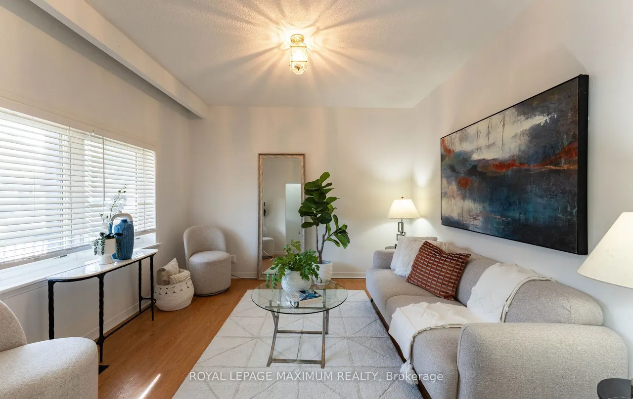 376 McRoberts Avenue — photo 3
