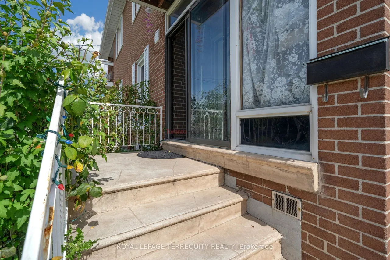 11 Dixiana Court — photo 3