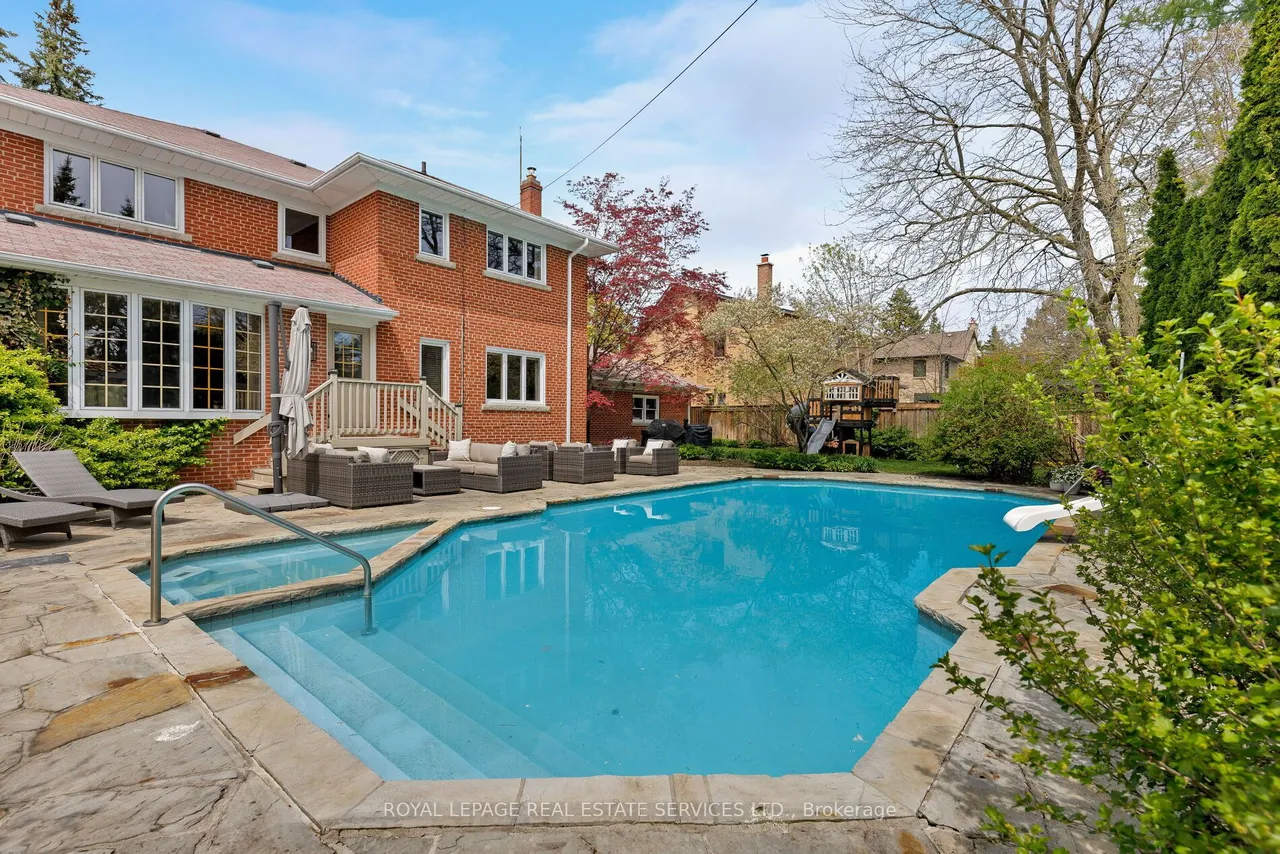 35 Bywood Drive — photo 2