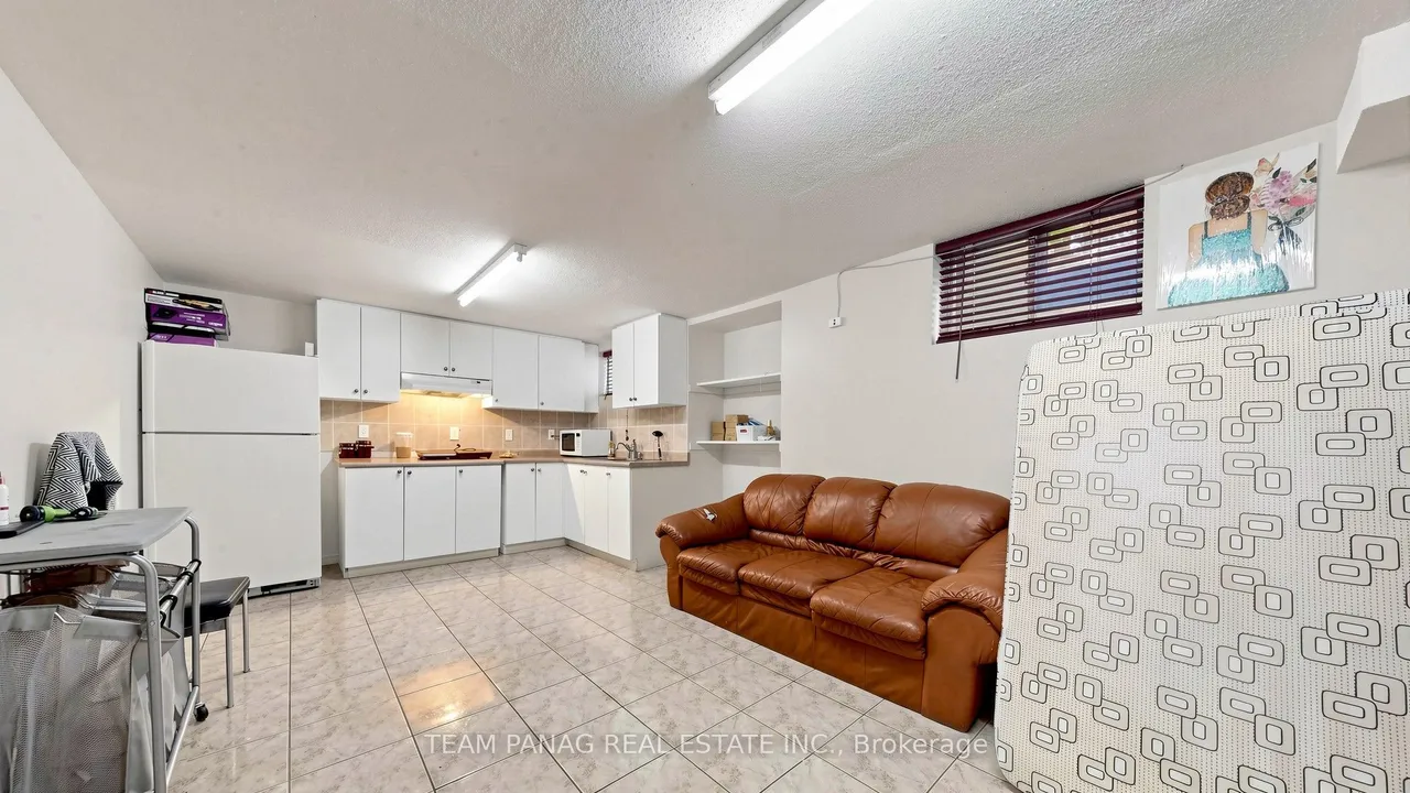 56 Roseville Drive — photo 49