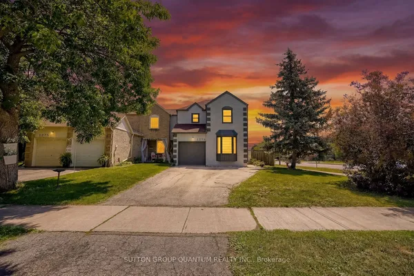 1279 Hedgestone Crescent S