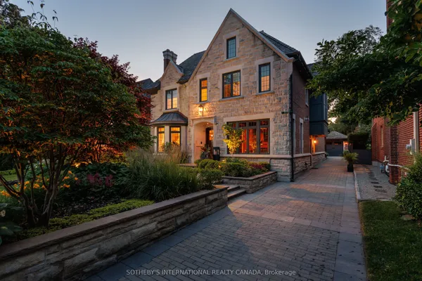 50 Queen Marys Drive