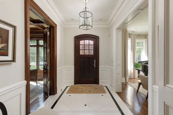 50 Queen Marys Drive — photo 2