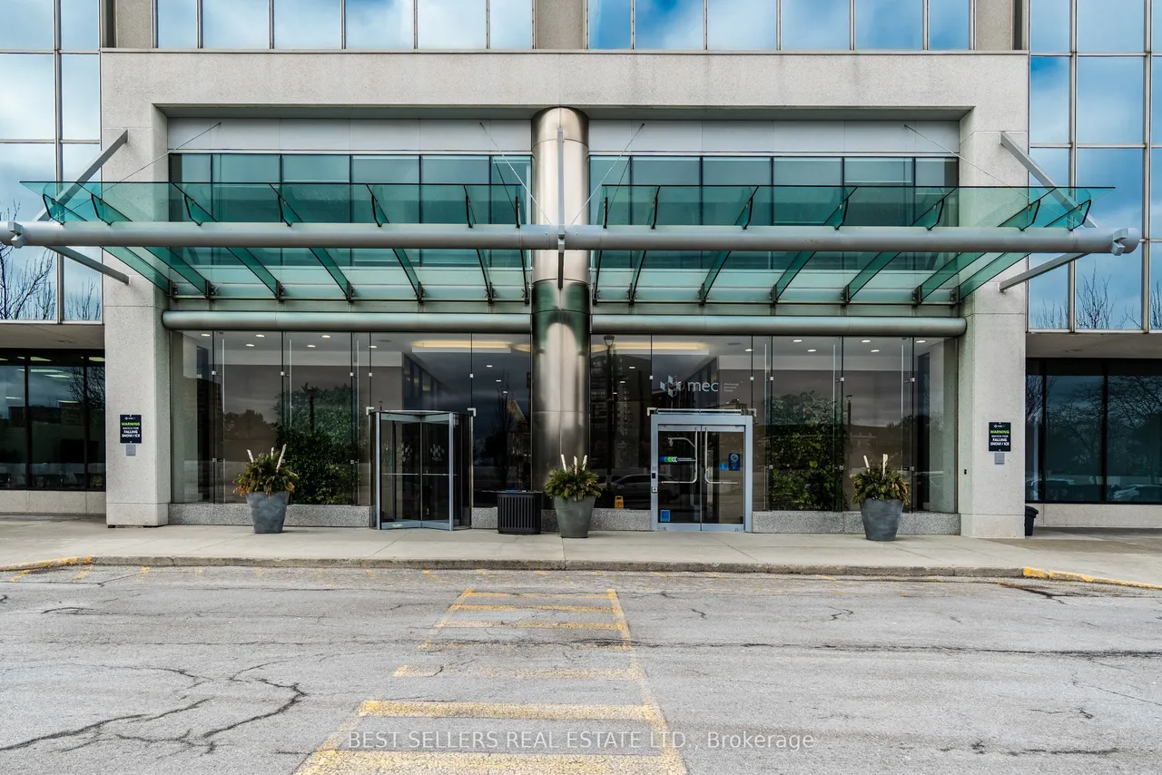 4 Robert Speck Parkway, Unit 150 — photo 3