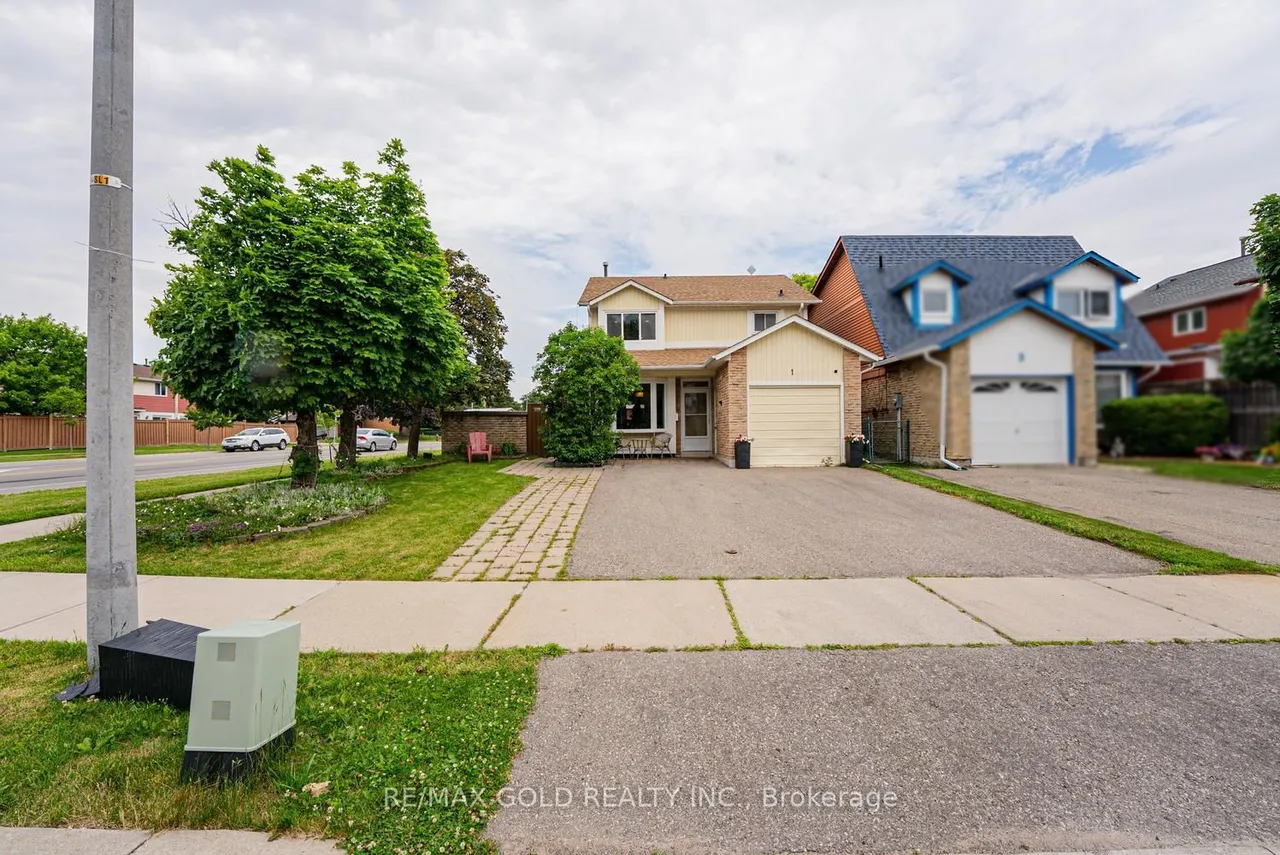 1 Wolverton Crescent — photo 2