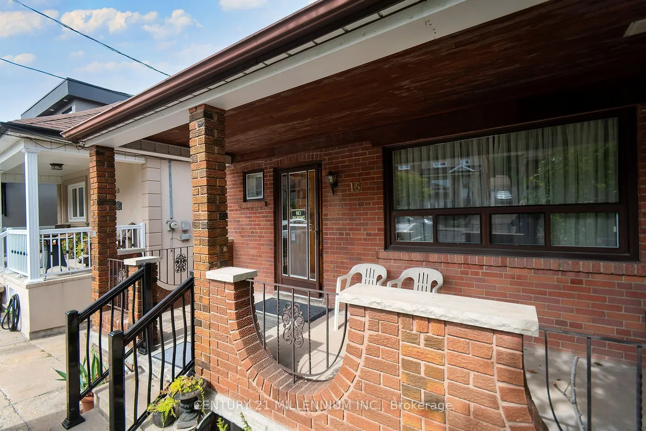 16 Rochdale Avenue — photo 2