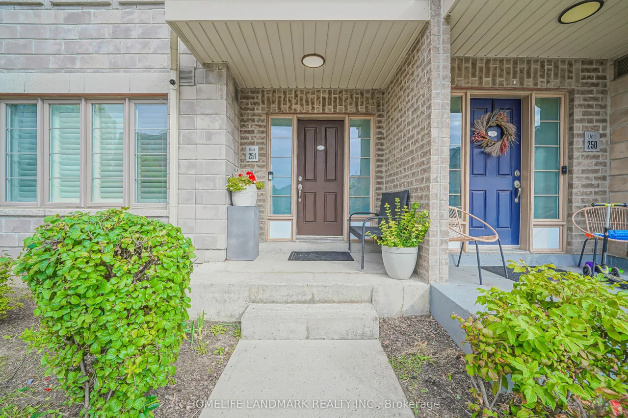 60 Parrotta Drive, Unit 251