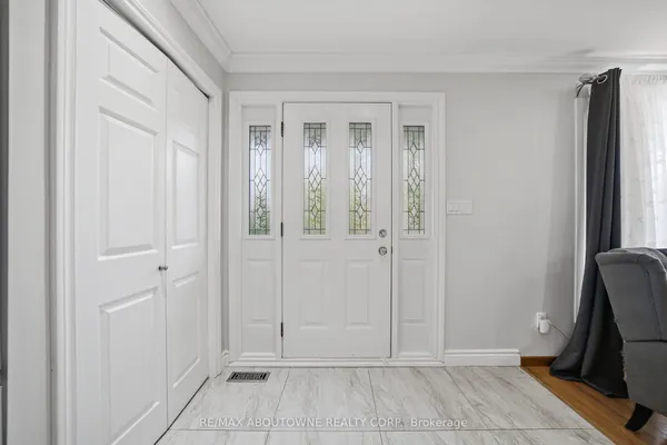 6346 Neuchatel Road — photo 2