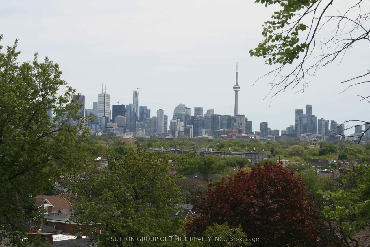 89 Regal Road — photo 43